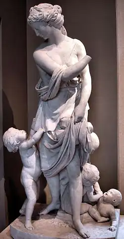 Мраморная статуя работы Жана Пьера Антуана Тассара. 1770-е годы. Лувр