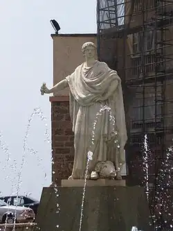 Статуя Луция Корнелия Бальба Младшего в Кадисе, Испания.