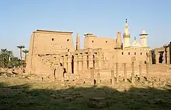 Храм в Луксоре. Вид с юго-запада