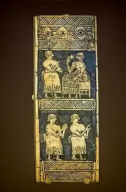 Инкрустированная перламутром, лазуритом и сердоликом доска для игры, найденная в гробнице PG 1332, Царское кладбище Ура