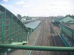 Вид на станцию с моста над путями
