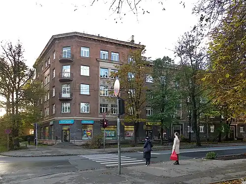 Дом № 15A (угол ул. Лиепаяс)