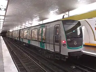 MF 01 — по 5 вагонов (линии 2, 5, 9)