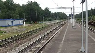 Вид на платформы с высокой платформы