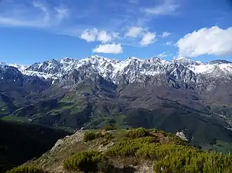 Вид на массив Андара с перевала Сан-Глорио