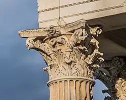 Капитель храма