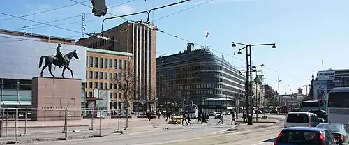 Общий вид проспекта Маннергейма в 2008 году (музей Киасма на заднем плане)