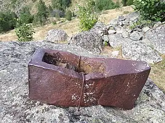 Молот (1774 год), найденный сотрудниками национального парка в коммуне Мантэ (департамент Восточные Пиренеи, Франция)