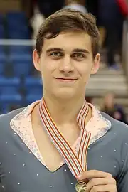 Бидарж в 2016 году на награждениичемпионата мира среди юниоров