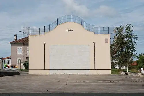 Фронтон (площадка для игры в пелоту)