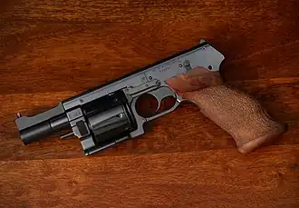 Револьвер Mateba MTR-8