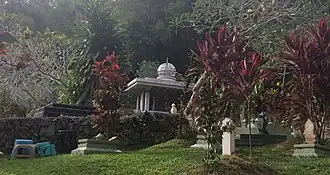 Мавзолей султана Омара Али Сайфуддина I