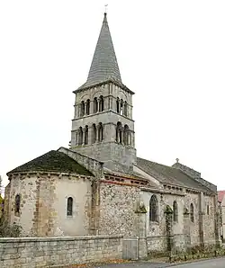 Церковь Сен-Жюльен