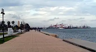 Вид из Парка Ататюрка на побережье