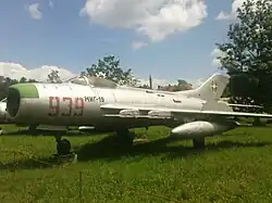 Истребитель „МИГ-19“