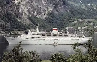 «Михаил Лермонтов» в Гейрангер-фьорде. Норвегия, 1984 год