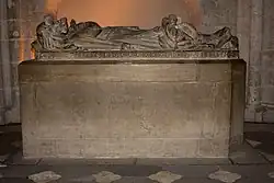 Саркофаг графа Гига IV де Форе в кафедральном соборе Монбризона
