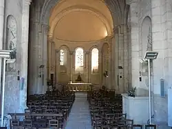 Интерьер церкви Св. Петра в оковах