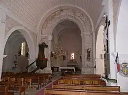 Интерьер церкви Св. Петра в оковах