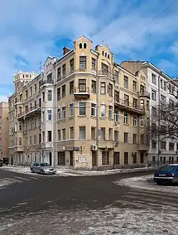 Доходный дом (№ 13/6), угол Большой Пионерской улицы и Стремянного переулка