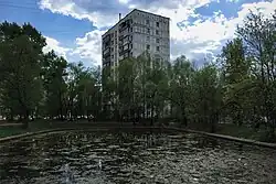 Малый Копаный пруд и дом 10 по Коренной улице