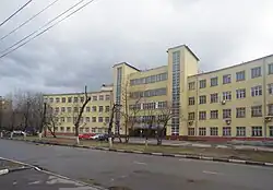 Улица Лапина у дома 8 (здания МТУСИ)