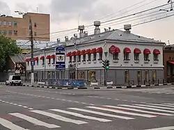 № 52, угол с улицей Павла Андреева