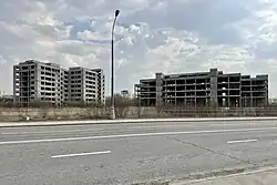 Улица Академика Флёрова в районе заброшенного недостроенного Немецкого инженерного центра