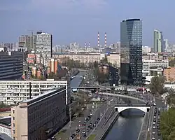 Вид на Лефортовскую набережную с крыши главного здания МГТУ