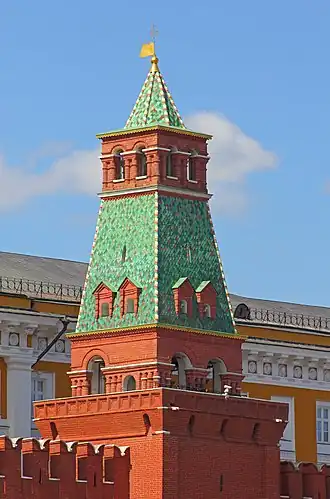 Вид на башню с Красной площади