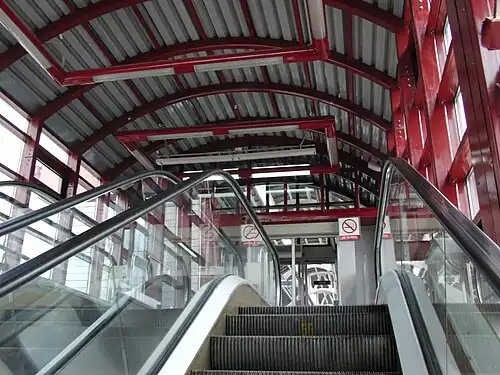 Эскалаторы на 2 этаже