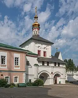 Надвратная церковь