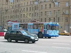 Троллейбус ЗиУ-9 № 3121 с рекламой Fa