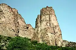 Скала в Джермуке