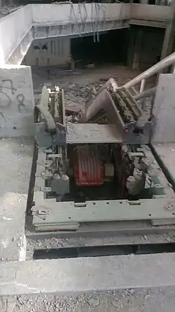 Разрушенный эскалатор