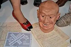 Куклы из спектакля по М. Булгакову «Мастер и Маргарита». Голова Берлиоза.