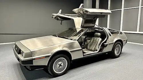 Delorean DMC-12