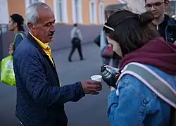 Раздача еды бездомным людям, Москва, 2018 год