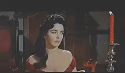 Фэй в роли Мэделин Ашер в фильме «Падение дома Ашеров» (1960)