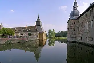 Вид на южную башню