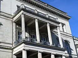 Эркер на южном фасаде