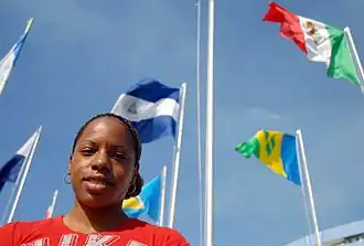 Надин Фаустин в 2007 году