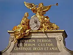 Скульптурный декор верхней части Триумфальной арки в Нанси