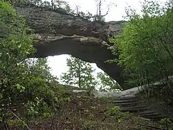 Природная арка в национальном парке Daniel Boone National Forest, Кентукки, США
