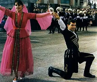 Исполнение танца в Ыгдыре.
Июль 2005 года