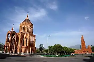 Новостроенная церковь Нор Ачина