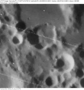 Снимок зонда Lunar Orbiter - IV. Кратер Морли в нижней правой части снимка, на северо-западе от него, немного выше центра снимка - кратер Харгривс.