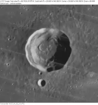 Снимок зонда Lunar Orbiter - IV.