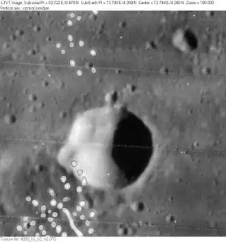 Снимок зонда Lunar Orbiter – IV (пятна на снимке – артефакт изображения.)