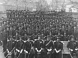 Гвардейцы в 1906 году.